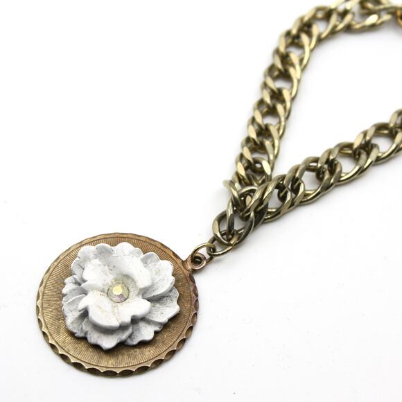 Vintage White Enamel Rose Jewelry Set Bracelet Pin Clip Earrings w Box – Hey Viv - Picture 4 of 8